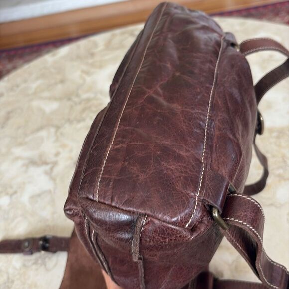 Vintage Roots Raider Leather Backpack / Crossbody - Picture 10 of 15